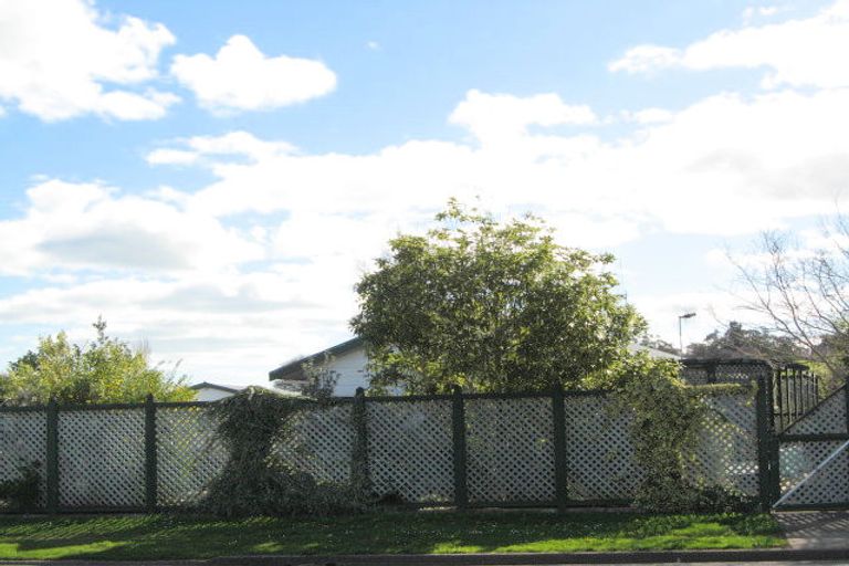 Photo of property in 14 Pukepapa Road, Marton, 4710