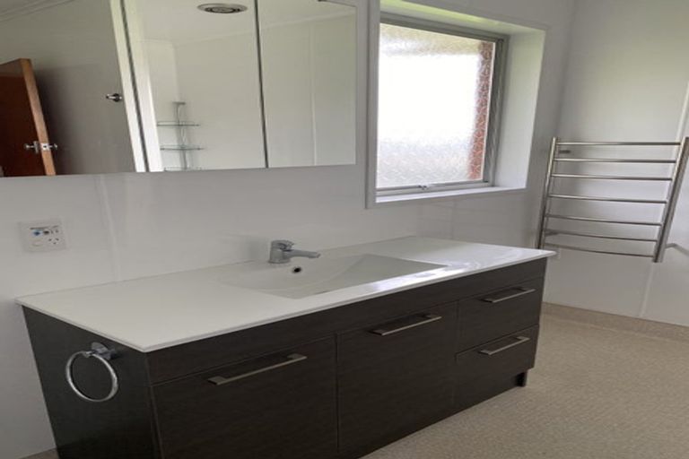 Photo of property in 16-18 Kakamutu Road, Otorohanga, 3900