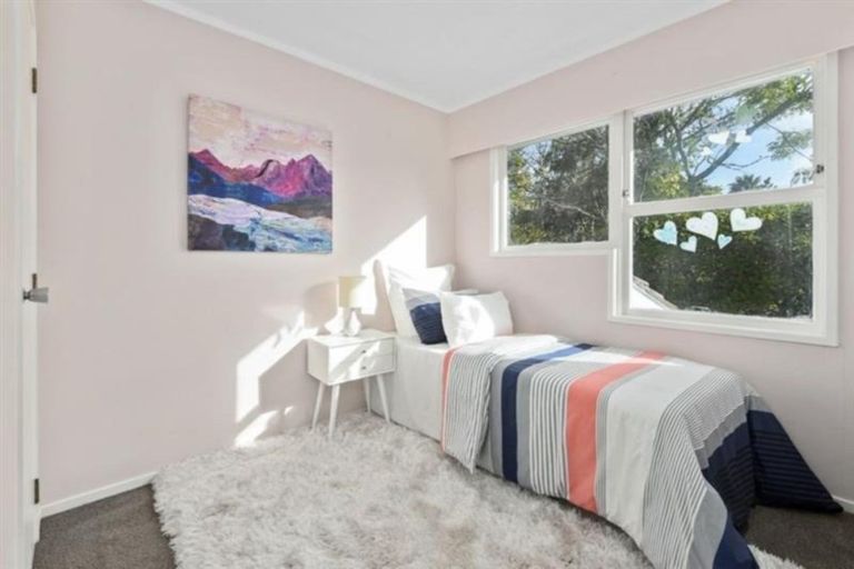 Photo of property in 51 Cyclarama Crescent, Massey, Auckland, 0614