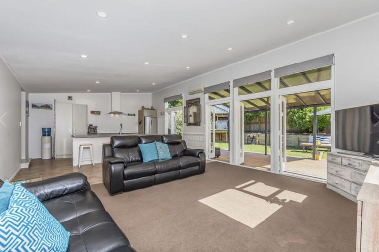 Photo of property in 16 Brandon Road, Manly, Whangaparaoa, 0930