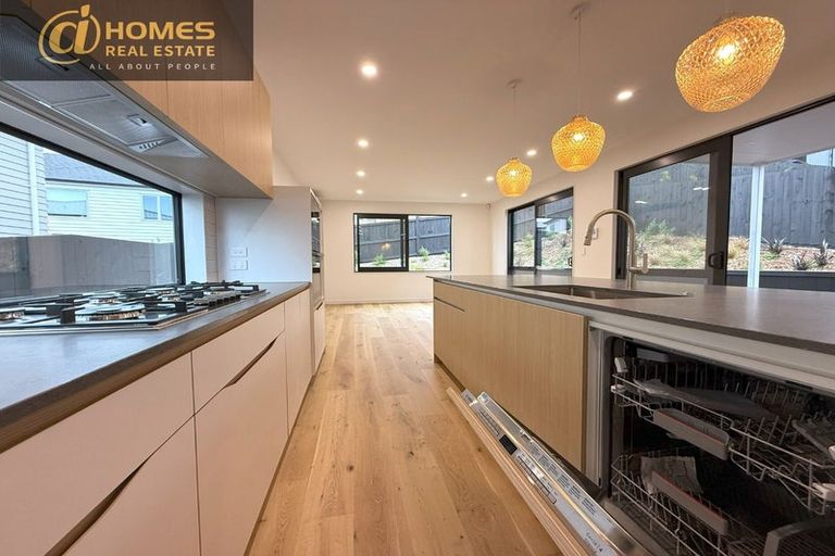 Photo of property in 15 Tupa Street, Long Bay, Auckland, 0630