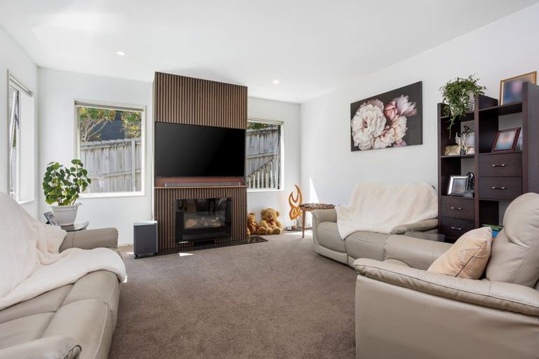 Photo of property in 218 Greenhithe Road, Greenhithe, Auckland, 0632