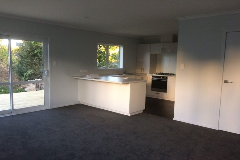 Photo of property in 16 Evans Road, Weymouth, Auckland, 2103