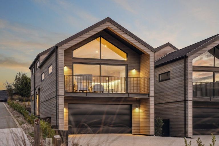 Photo of property in 45a Mcadam Drive, Jacks Point, Queenstown, 9371