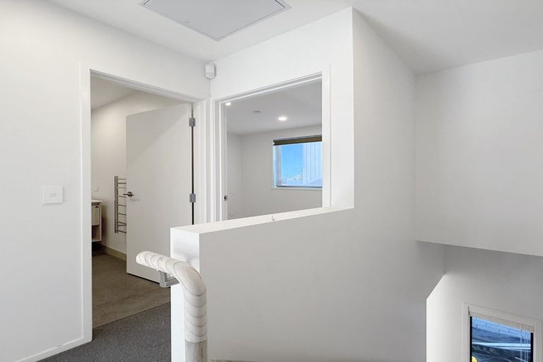 Photo of property in 2/51 Yeovil Road, Te Atatu Peninsula, Auckland, 0610