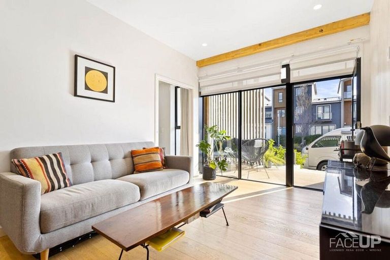 Photo of property in 2/165 Hobsonville Point Road, Hobsonville, Auckland, 0616