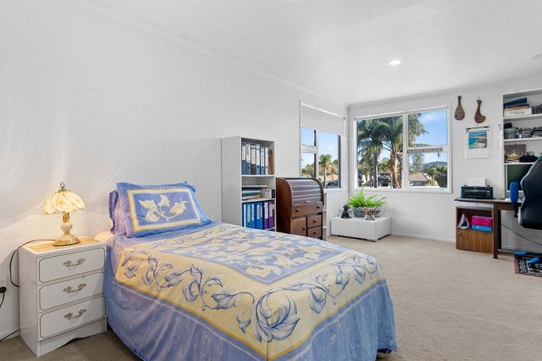 Photo of property in 2 Seychelles Drive, Papamoa Beach, Papamoa, 3118