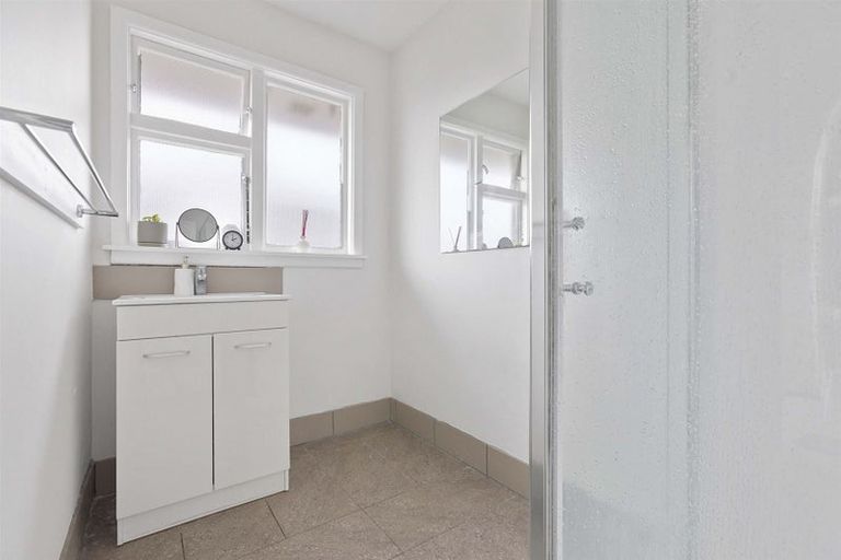 Photo of property in 3/11 Clare Road, St Albans, Christchurch, 8014