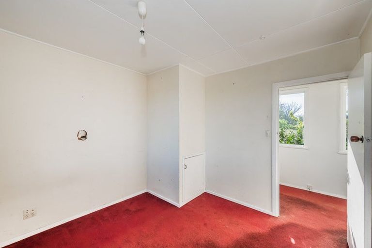Photo of property in 14 Kowhai Grove, Raumati Beach, Paraparaumu, 5032