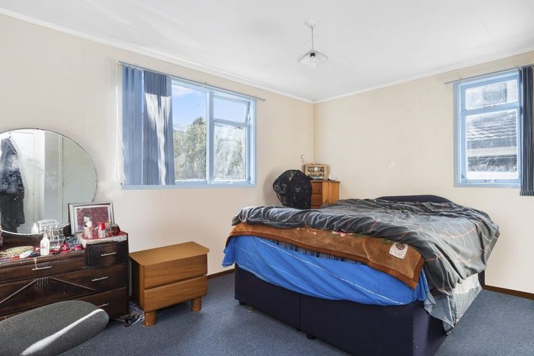 Photo of property in 5a James Cook Drive, Welcome Bay, Tauranga, 3112