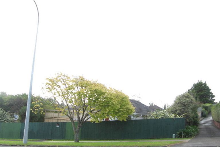 Photo of property in 2/58a Gossamer Drive, Pakuranga Heights, Auckland, 2010