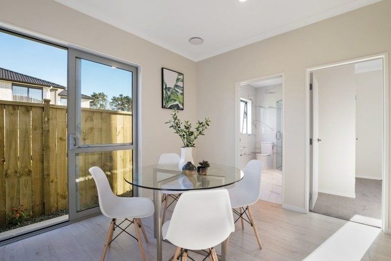 Photo of property in 27 Carrygawley Road, Flat Bush, Auckland, 2019
