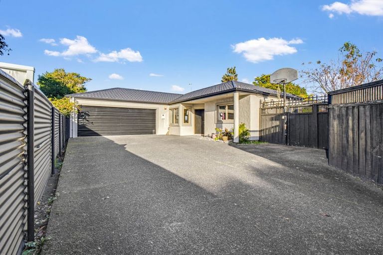 Photo of property in 15a Manawatu Street, Hokowhitu, Palmerston North, 4410