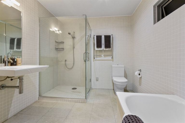 Photo of property in 95b Braemar Road, Castor Bay, Auckland, 0620