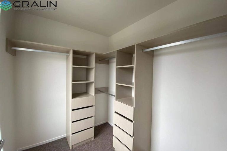 Photo of property in 2b Grandison Crescent, New Lynn, Auckland, 0600