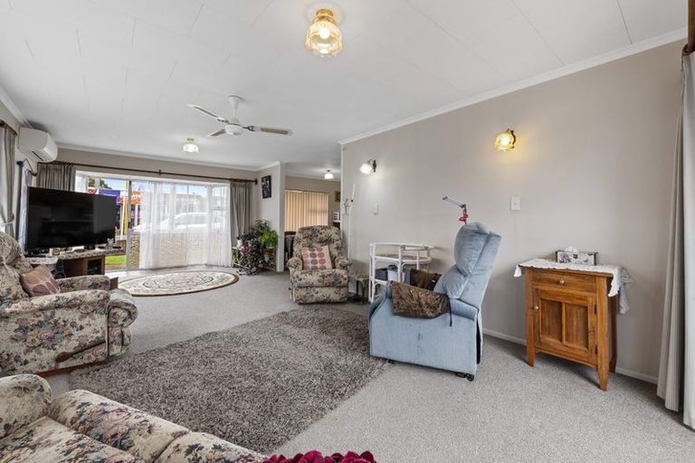 Photo of property in 1/36 Tukapa Street, Westown, New Plymouth, 4310