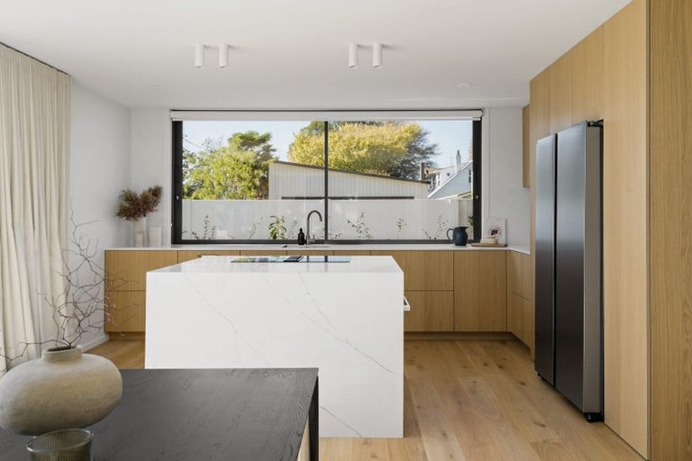 Photo of property in 109a Taylor Street, Cambridge, 3434