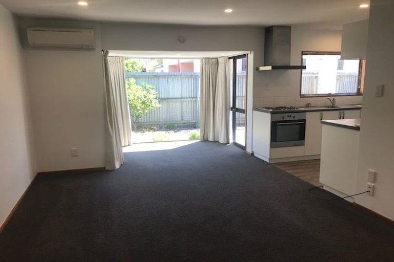 Photo of property in 7/4 Broadbent Street, Riccarton, Christchurch, 8041
