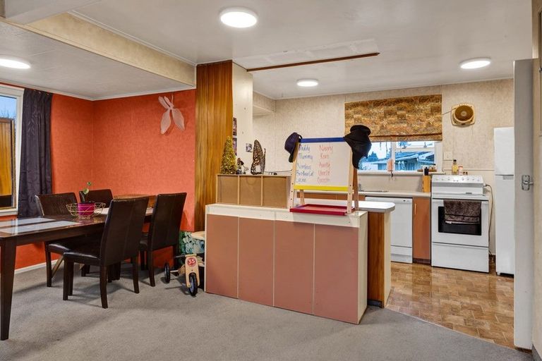 Photo of property in 32 Antonio Street, Stratford, 4332