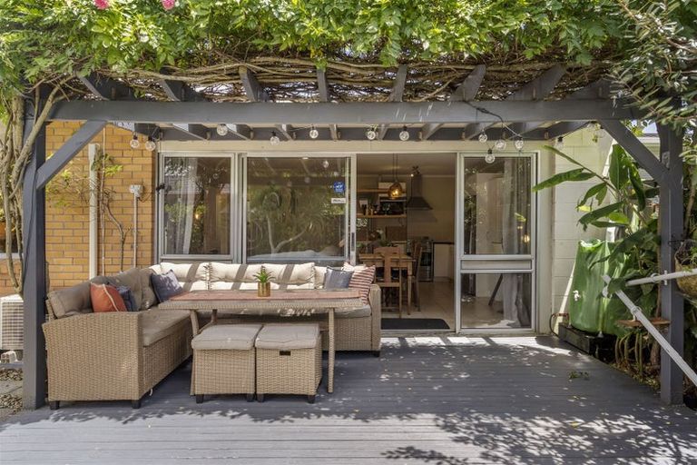 Photo of property in 2/21 Latham Avenue, Pakuranga, Auckland, 2010