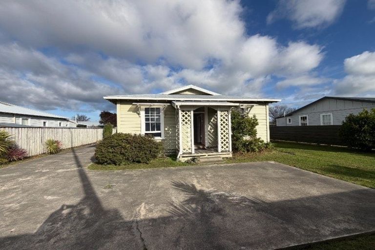 Photo of property in 68 Milson Line, Milson, Palmerston North, 4414