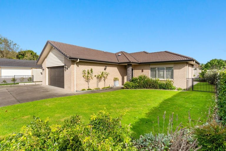 Photo of property in 5 Sophia Place, Karaka, Papakura, 2113