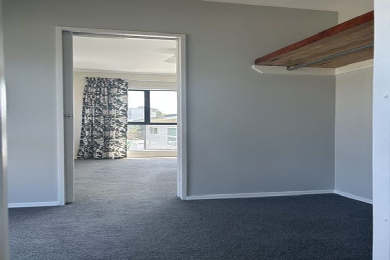 Photo of property in 49 Hindmarsh Street, Johnsonville, Wellington, 6037