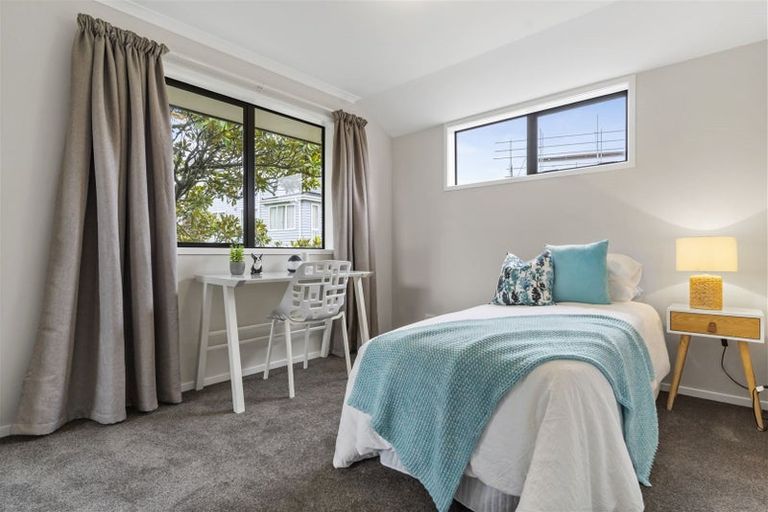 Photo of property in 19a Ranui Avenue, Ranui, Auckland, 0612