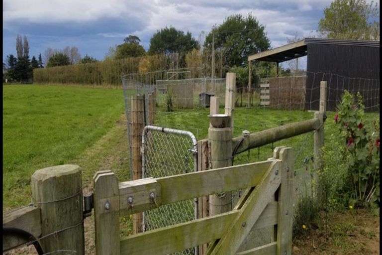 Photo of property in 48 Sherwood Road, Makikihi, Waimate, 7978