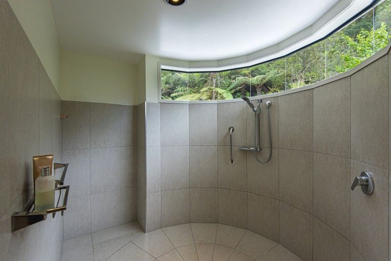 Photo of property in 42 Tongatu Road, Ngunguru, Whangarei, 0173