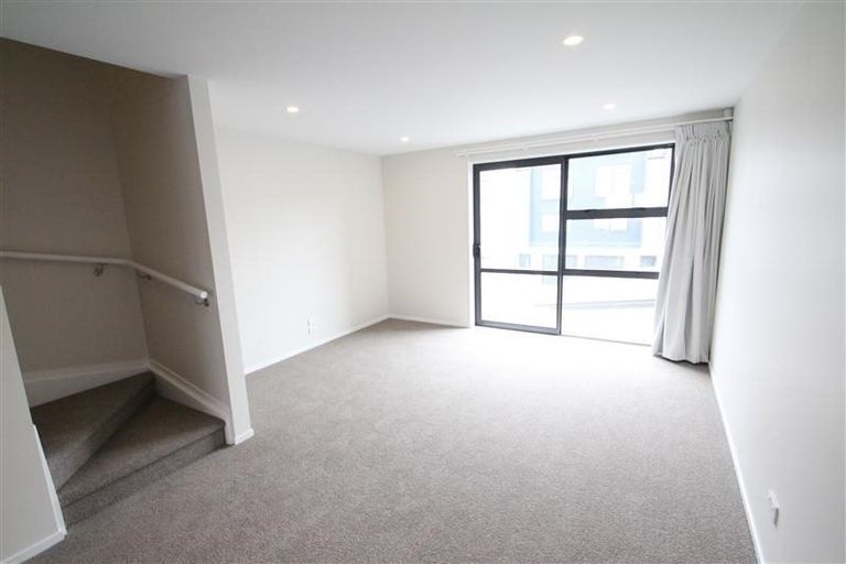 Photo of property in 35 Settlers Avenue, Hobsonville, Auckland, 0618