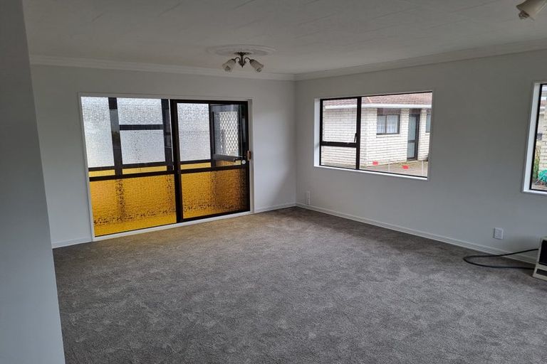 Photo of property in 23a Tukapa Street, Westown, New Plymouth, 4310