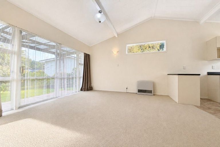 Photo of property in 1b Horoeka Street, Stokes Valley, Lower Hutt, 5019