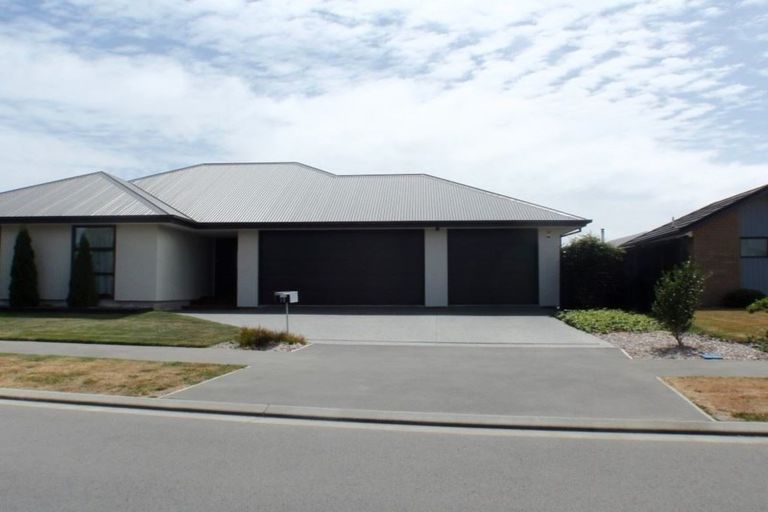 Photo of property in 10 Loeb Place, Rolleston, 7614