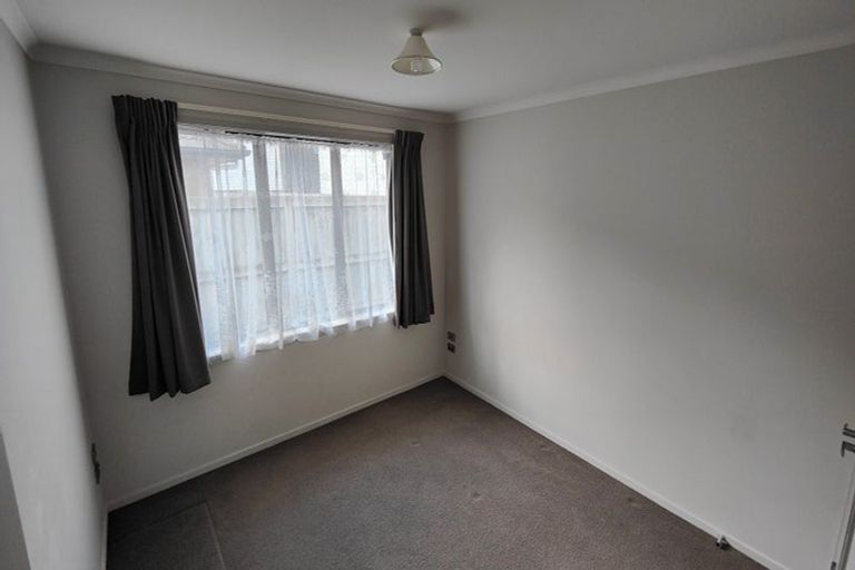 Photo of property in 102u5 Old Farm Road, Hamilton East, Hamilton, 3216