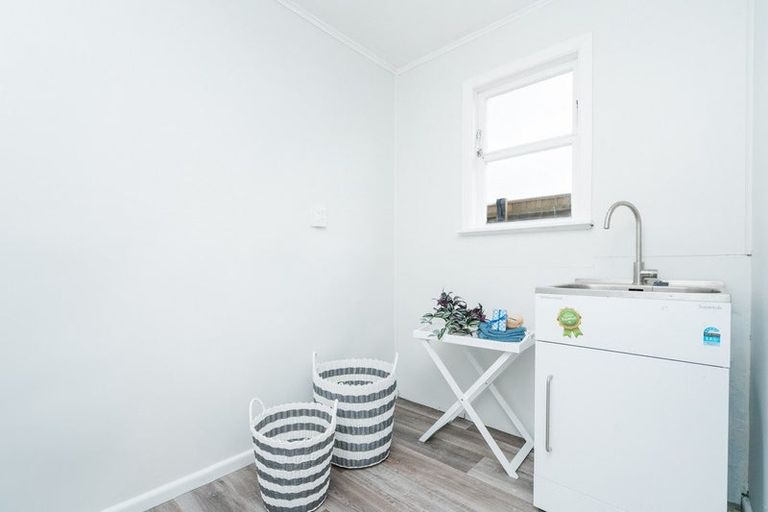 Photo of property in 16 Lancaster Street, Highbury, Palmerston North, 4412