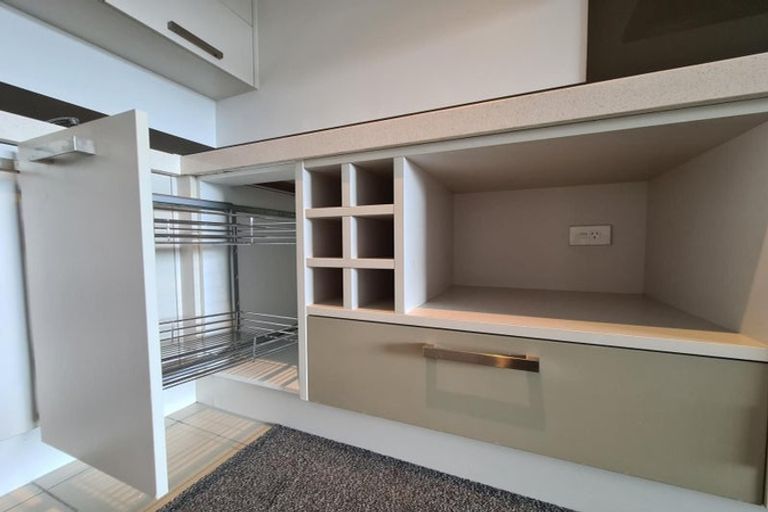 Photo of property in Bella Vista, 1f/84 Gunner Drive, Te Atatu Peninsula, Auckland, 0610