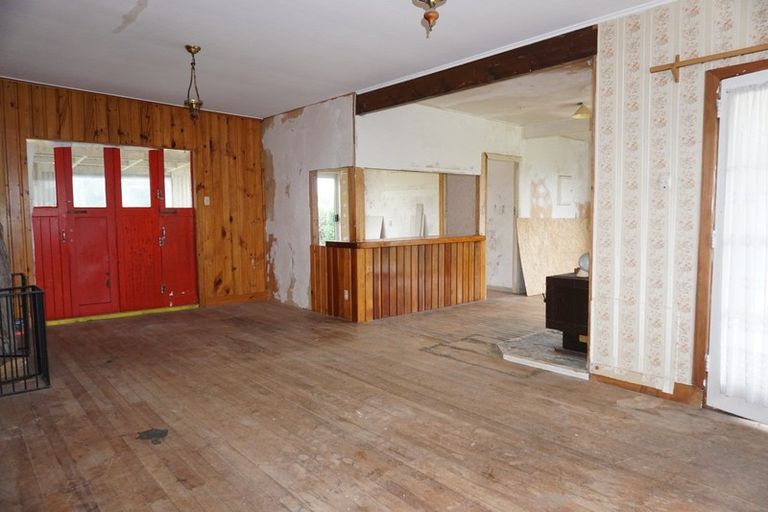 Photo of property in 14 Otereo Street, Hokio Beach, Levin, 5571