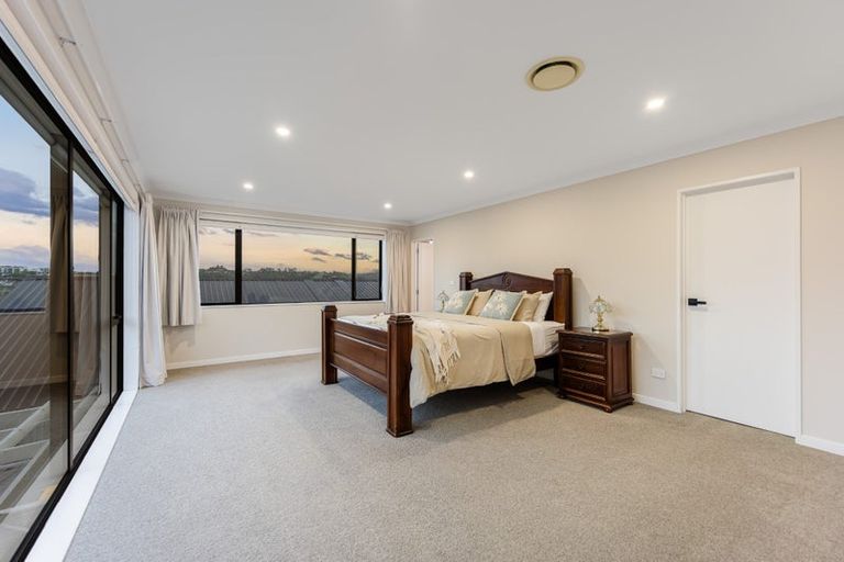 Photo of property in 36 Longshore Drive, Long Bay, Auckland, 0630