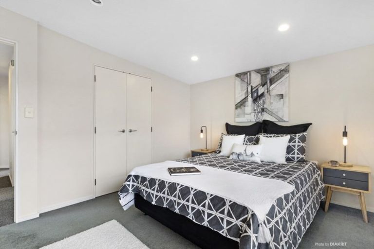Photo of property in 13a Marjory Close, Broadmeadows, Wellington, 6035