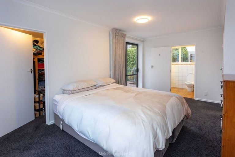 Photo of property in 18 Greenacres Street, Macandrew Bay, Dunedin, 9014