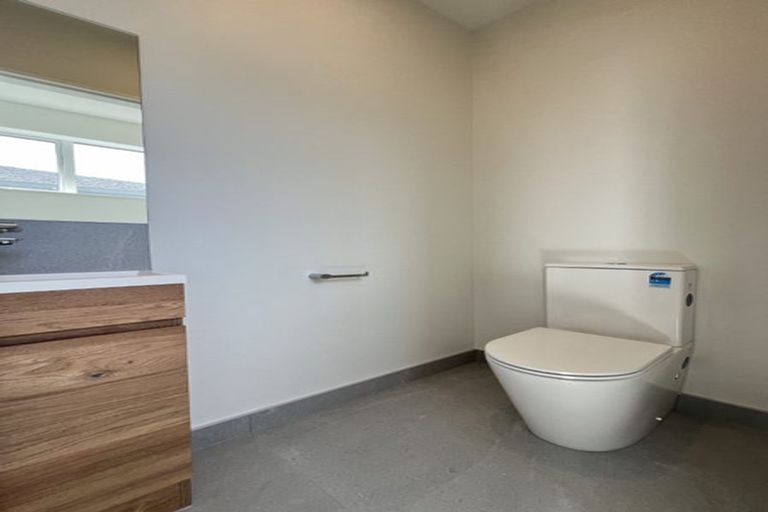 Photo of property in 319b East Coast Road, Mairangi Bay, Auckland, 0630