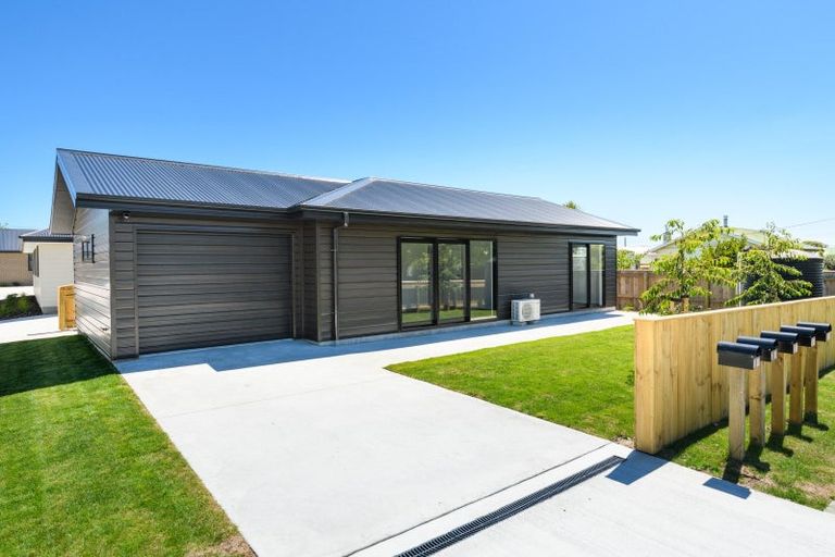 Photo of property in 68b Hedges Street, Sanson, 4817