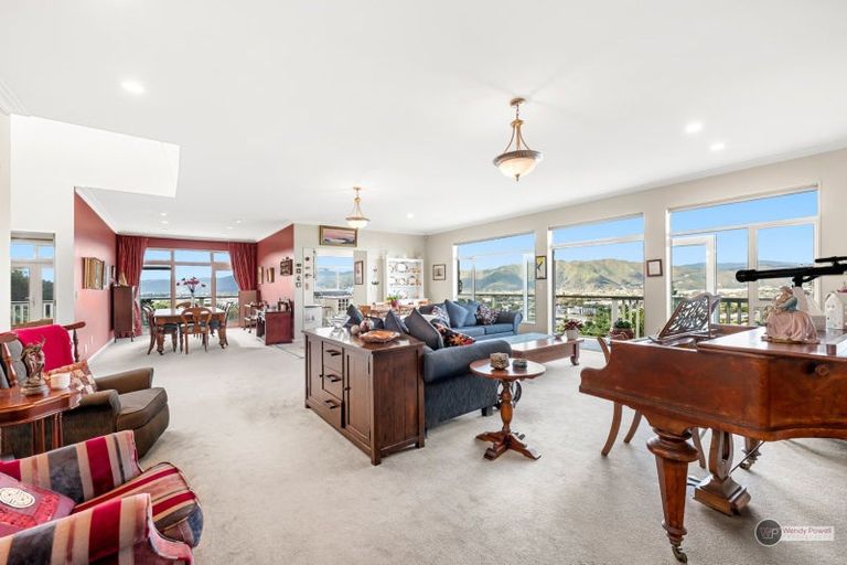 Photo of property in 11c Miromiro Road, Normandale, Lower Hutt, 5010