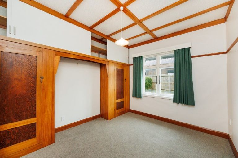 Photo of property in 19 Brightwater Terrace, Terrace End, Palmerston North, 4410
