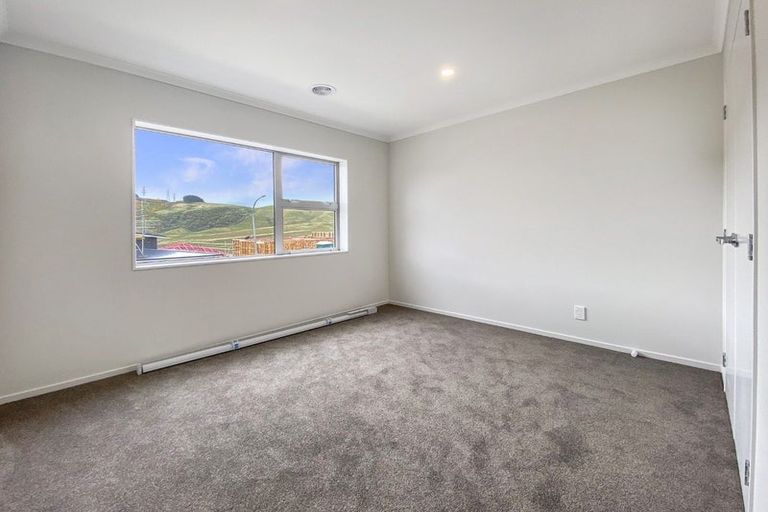 Photo of property in 147 Amesbury Drive, Churton Park, Wellington, 6037