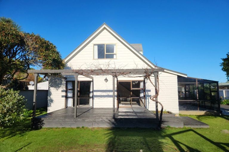 Photo of property in 22 Loris Place, Karoro, Greymouth, 7805