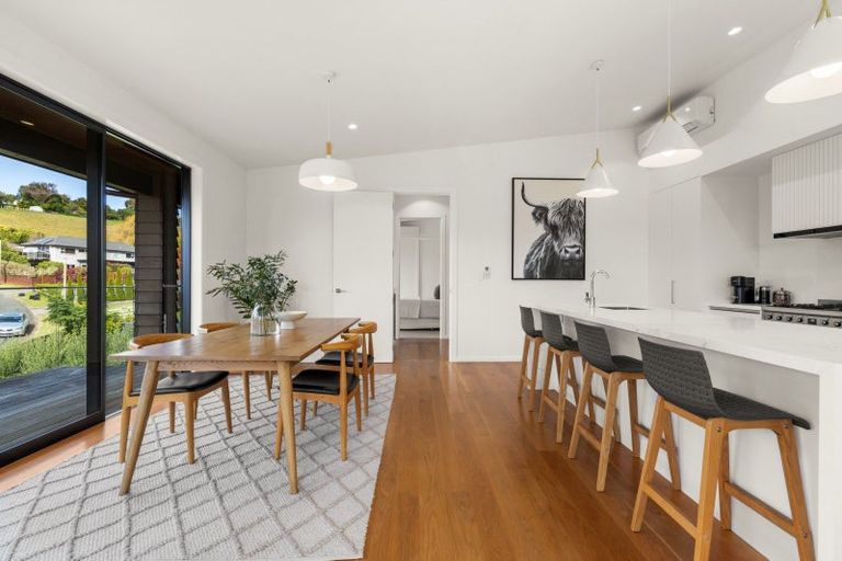 Photo of property in 22b Churchill Drive, Taradale, Napier, 4112