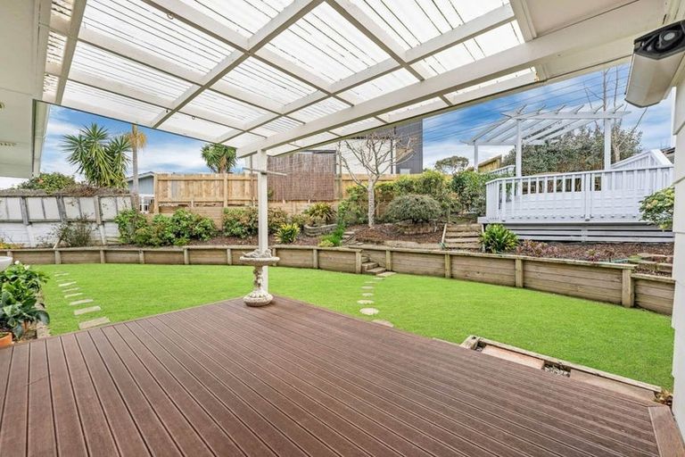 Photo of property in 4 Bacot Place, Howick, Auckland, 2014