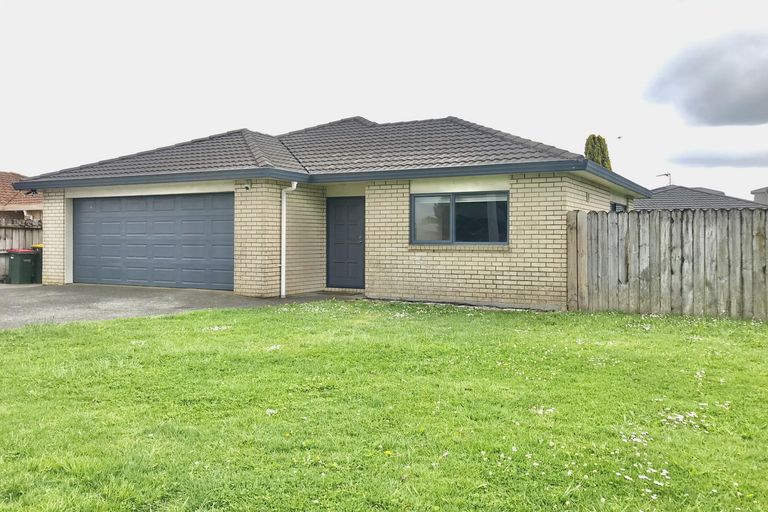 Photo of property in 100a Manuroa Road, Takanini, 2112